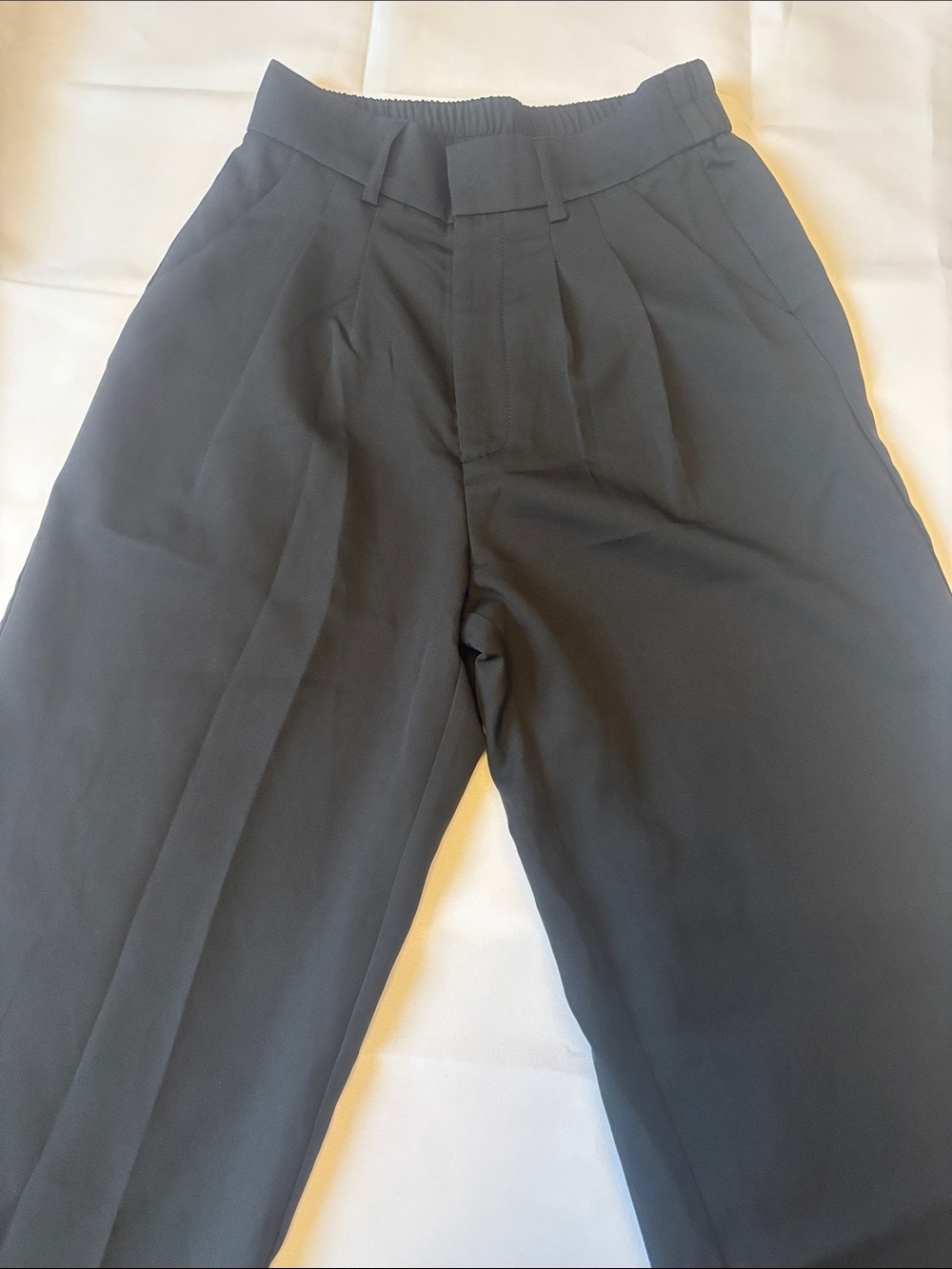Women’s Straight-Leg Dress Pants in Charcoal Gray